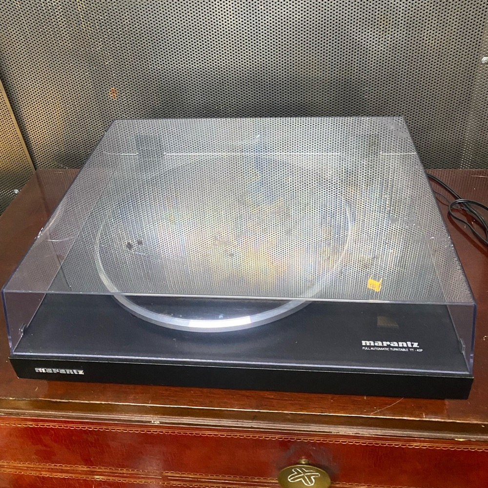 Marantz Turntable with Dust Cover TF-42P